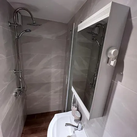 Cozy With Private Entrance In The Center Tallinn